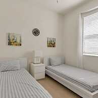 Amazing 4bdr House With Pool