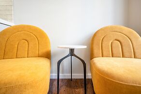 Bairro Alto Prime Studio I by Homing