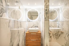 Bairro Alto Prime Studio I by Homing