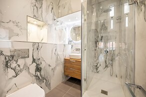 Bairro Alto Prime Duplex by Homing