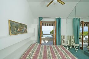 Il Melagrano A8 by Wonderful Italy