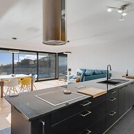 Casa Mozart II 15B in Estreito da Calheta