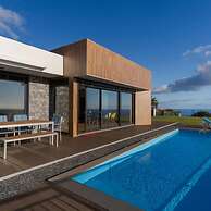 Casa Mozart II 15B in Estreito da Calheta