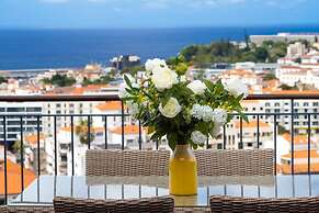 Santa Luzia Funchal View 2 Bedrooms Pool