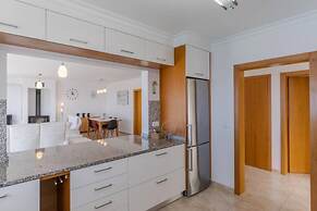 Villa Eldomar 61 in Estreito da Calheta