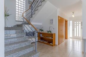 Villa Eldomar 61 in Estreito da Calheta