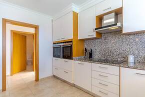 Villa Eldomar 61 in Estreito da Calheta