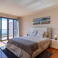 Canhas Views Pool and Barbecue