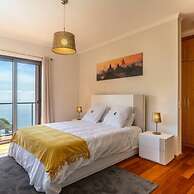 Canhas Views Pool and Barbecue