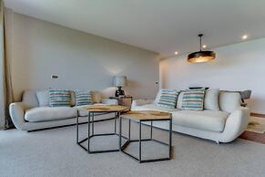 Mango in Funchal With 2 Bedrooms and 2 Bathrooms