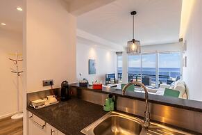 Monumental Apartment 608 Balcony Sea View