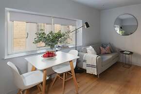 St Catherine s Hospital - Superior Apartment