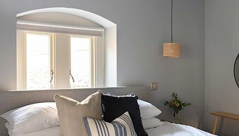 St Catherine s Hospital - Superior Apartment