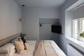 St Catherine s Hospital - Superior Apartment