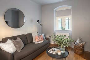 St Catherine s Hospital - Deluxe Apartment