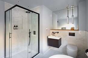 St Catherine s Hospital - Deluxe Apartment