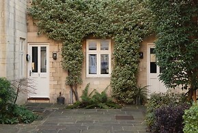 St Catherine s Hospital - Deluxe Apartment