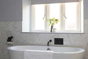 St Catherine s Hospital - Deluxe Apartment