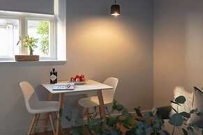 St Catherine s Hospital - Deluxe Apartment