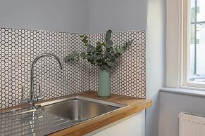 St Catherine s Hospital - Deluxe Apartment