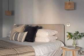 St Catherine s Hospital - Deluxe Apartment