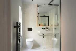 St Catherine s Hospital - Deluxe Apartment