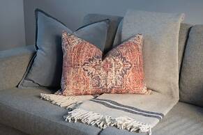 St Catherine s Hospital - Standard King Apartment