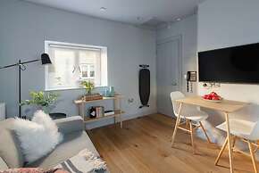 St Catherine s Hospital - Standard King Apartment