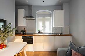 St Catherine s Hospital - Standard King Apartment