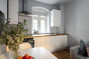 St Catherine s Hospital - Standard King Apartment