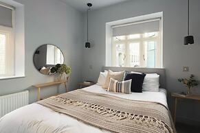 St Catherine s Hospital - Standard King Apartment