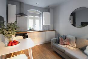 St Catherine s Hospital - Standard King Apartment