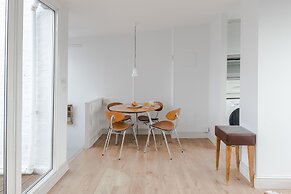 Light-filled Primrose Hill Rooftop Retreat