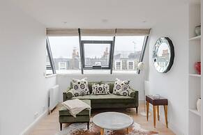 Light-filled Primrose Hill Rooftop Retreat