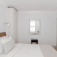 Light-filled Primrose Hill Rooftop Retreat