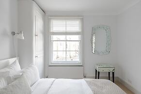 Light-filled Primrose Hill Rooftop Retreat