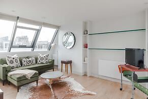 Light-filled Primrose Hill Rooftop Retreat