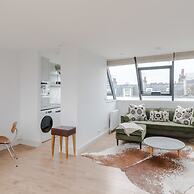 Light-filled Primrose Hill Rooftop Retreat