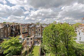 Light-filled Primrose Hill Rooftop Retreat
