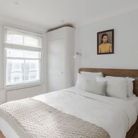 Light-filled Primrose Hill Rooftop Retreat