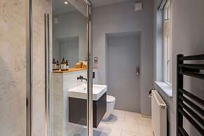 St Catherine s Hospital - Superior Apartment