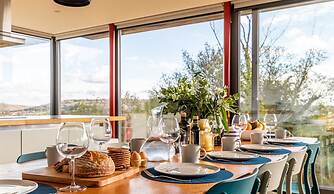 Stunning 5 Bedroom Home With Garden Views