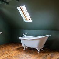 Large Country House in Ashdown Forest