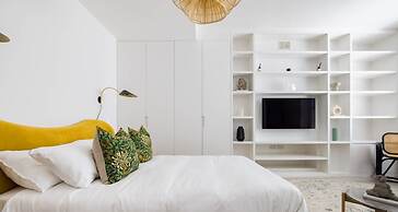 Light-filled Studio With AC - Earl s Court