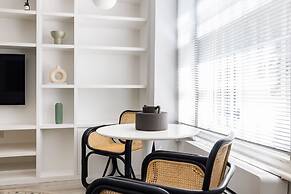 Light-filled Studio With AC - Earl s Court