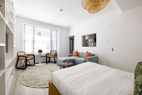 Light-filled Studio With AC - Earl s Court