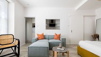 Light-filled Studio With AC - Earl s Court