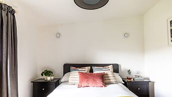 Stunning Home With Garden Panoramic Views