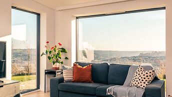 Stunning Home With Garden Panoramic Views