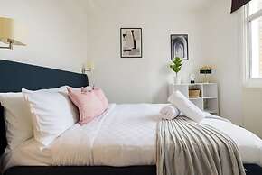 Stylish 1 Bedroom Flat - Shepherds Bush